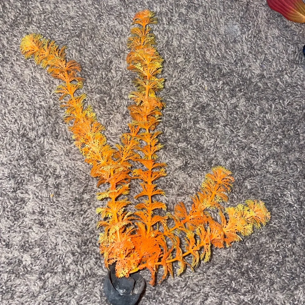 Fake aquarium plant